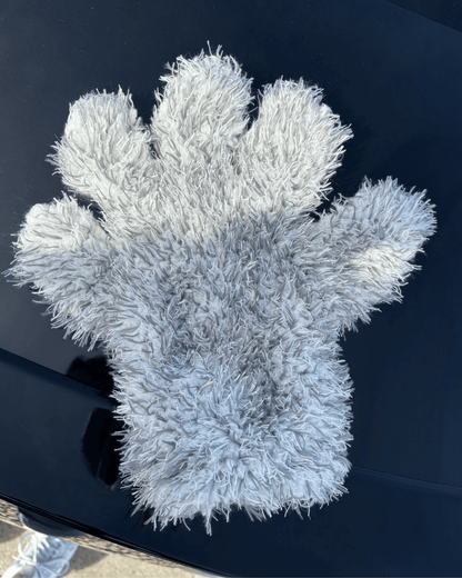 Erixen Mikrofaser Fingerwaschhandschuh für präzise Fahrzeugpflege mit innovativer Handschuhform.